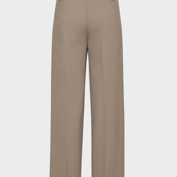 Aritzia The Effortless Pant Nomad Taupe - Picture 3 of 6